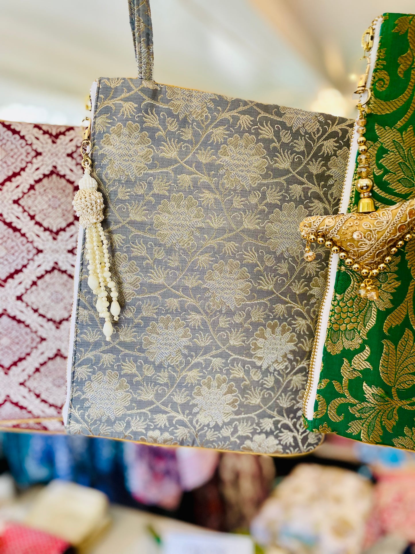 Floral Vines Silk Saree Wristlet