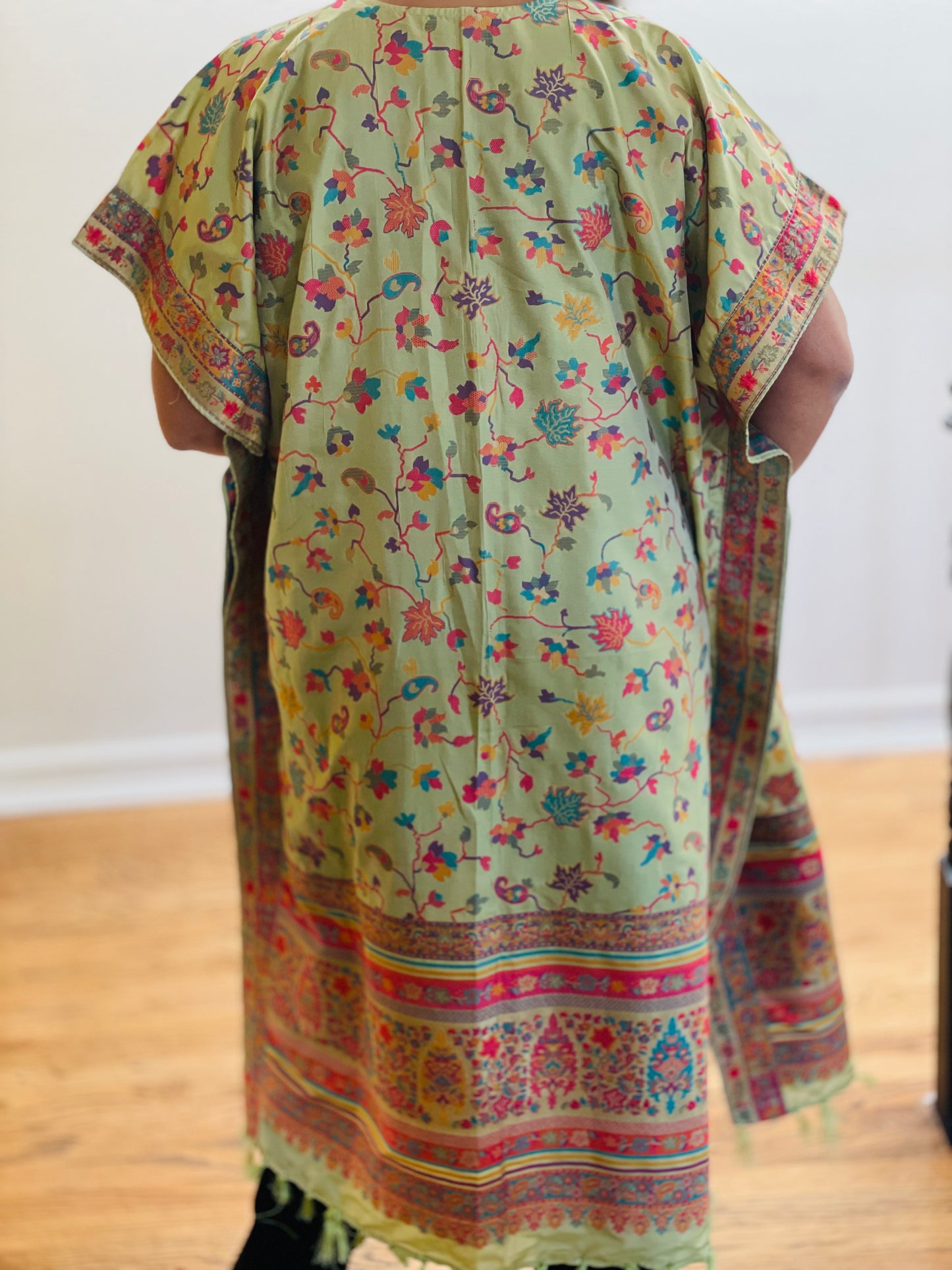 Pista Silk Kimono