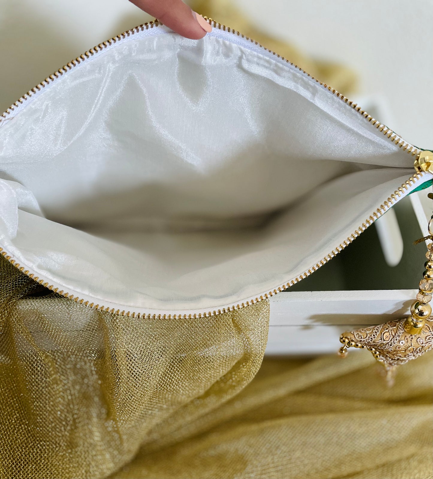 Royal Green Silk Saree Wristlet